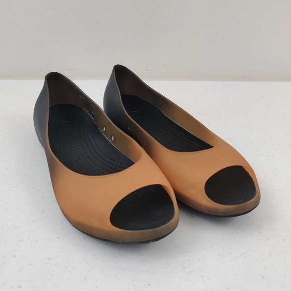 CROCS Women's Carlie Flat Size 6 Orange & Black Rubber Open Toe Slip On Shoe - Picture 1 of 8